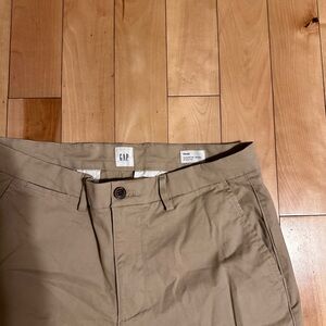Gap Essential Khaki